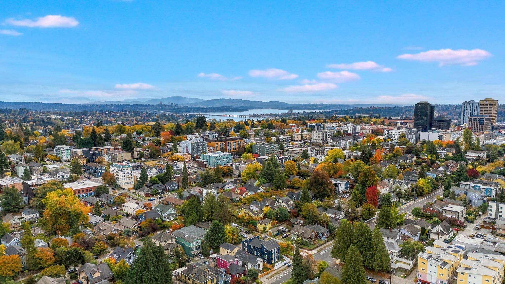 Seattle neighborhood and skyline photographed from Jacob’s 5606 listing